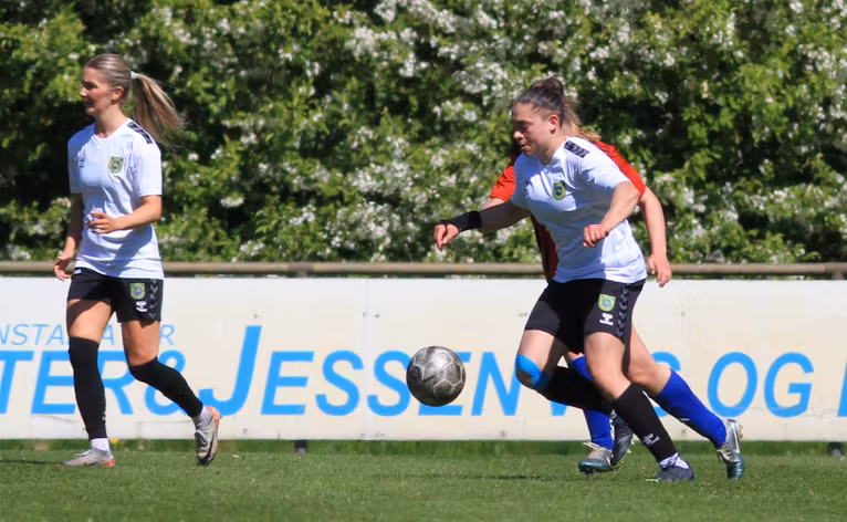 Silvia Leonessi der er sammen med Natasja Christiansen er kommet til klubben fra King George scorede Vardes førte mål efter 64 minutters spil