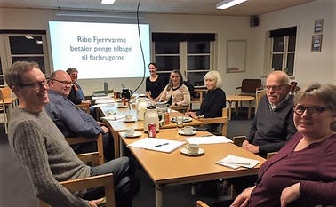 8 borgerjournalister var samlet i Fåborghus til kursus i artikelskrivning med journalist Katrine Friisberg.